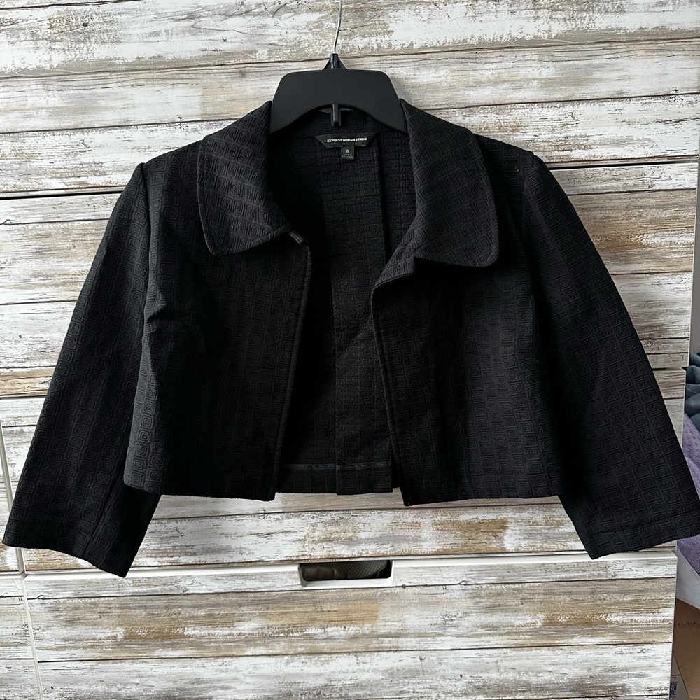 🖤 Express Cropped Black Blazer Textured Bolero Jacket Size 6 🖤